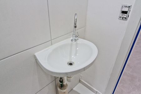 Apartamento para alugar com 39m², 2 quartos e sem vaga Apartamento para alugar com 39m², 2 quartos e sem vagaBanheiro