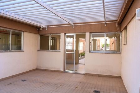 Apartamento para alugar com 47m², 2 quartos e sem vaga Apartamento para alugar com 47m², 2 quartos e sem vagaÁrea comum - Churrasqueira
