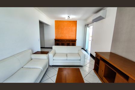 Apartamento para alugar com 174m², 3 quartos e 2 vagas Apartamento para alugar com 174m², 3 quartos e 2 vagasSala