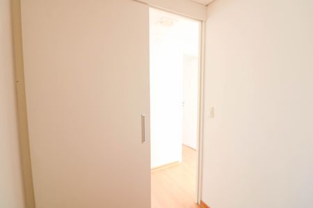 Apartamento à venda com 97m², 3 quartos e 2 vagas Apartamento à venda com 97m², 3 quartos e 2 vagasQuarto 2