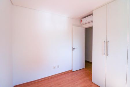 Apartamento à venda com 97m², 3 quartos e 2 vagas Apartamento à venda com 97m², 3 quartos e 2 vagasQuarto 3
