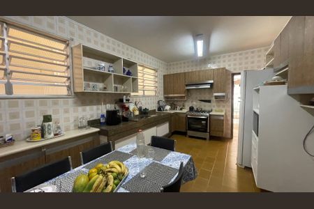 Casa à venda com 400m², 6 quartos e 3 vagasCozinha