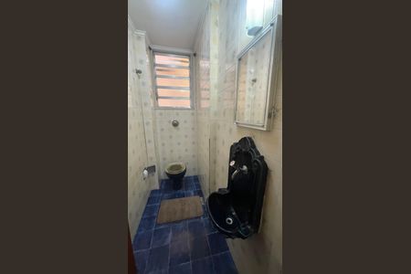 Casa à venda com 400m², 6 quartos e 3 vagasBanheiro social 2