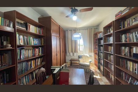 Casa à venda com 400m², 6 quartos e 3 vagasQuarto 2