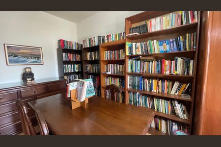 Casa à venda com 400m², 6 quartos e 3 vagasQuarto 2