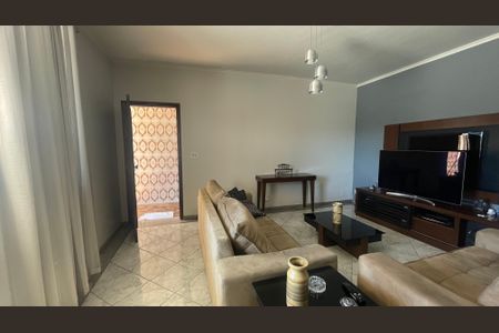 Casa à venda com 400m², 6 quartos e 3 vagasSala