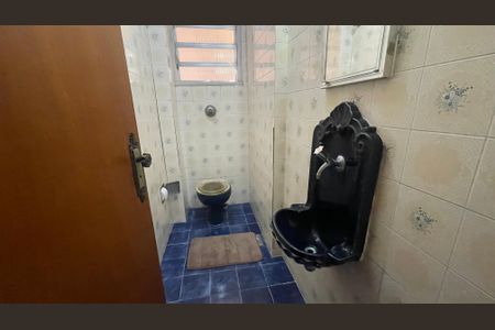 Casa à venda com 400m², 6 quartos e 3 vagasBanheiro social 2