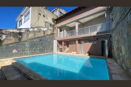 Casa à venda com 400m², 6 quartos e 3 vagasÁrea externa