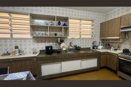 Casa à venda com 400m², 6 quartos e 3 vagasCozinha