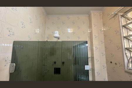 Casa à venda com 400m², 6 quartos e 3 vagasBanheiro da Suíte 2