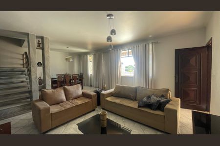 Sala de casa à venda com 6 quartos, 400m² em Tauá, Rio de Janeiro