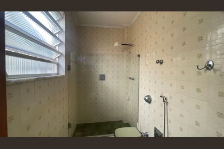 Casa à venda com 400m², 6 quartos e 3 vagasBanheiro social 1