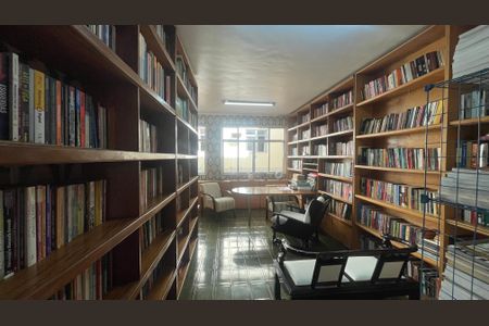 Casa à venda com 400m², 6 quartos e 3 vagasQuarto 3