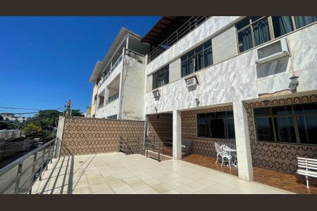 Casa à venda com 400m², 6 quartos e 3 vagasVaranda