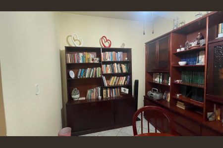 Casa à venda com 400m², 6 quartos e 3 vagasQuarto 4