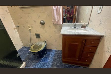 Casa à venda com 400m², 6 quartos e 3 vagasBanheiro da Suíte 2