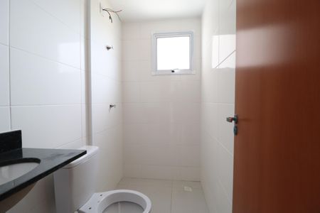 Apartamento para alugar com 59m², 2 quartos e 2 vagasBanheiro do Quarto 2