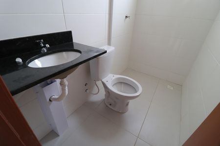Apartamento para alugar com 59m², 2 quartos e 2 vagasBanheiro do Quarto 2