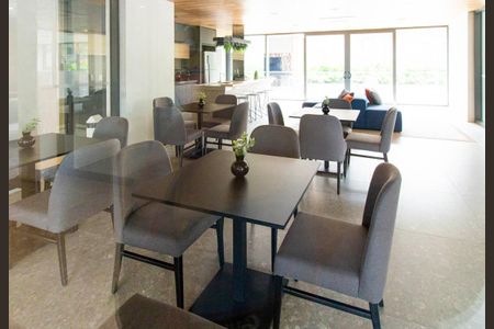 Apartamento à venda com 100m², 3 quartos e 2 vagas Apartamento à venda com 100m², 3 quartos e 2 vagasÁrea comum