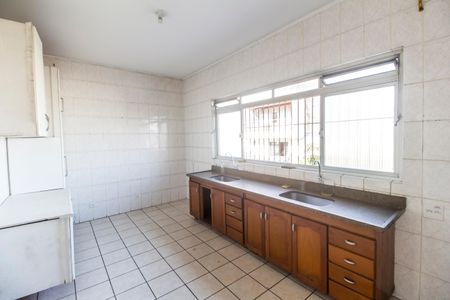 Casa para alugar com 100m², 2 quartos e sem vaga