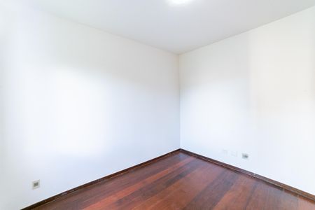 Apartamento para alugar com 150m², 4 quartos e 2 vagas Apartamento para alugar com 150m², 4 quartos e 2 vagasQuarto 2