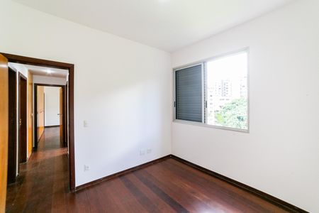 Apartamento para alugar com 150m², 4 quartos e 2 vagas Apartamento para alugar com 150m², 4 quartos e 2 vagasQuarto 3
