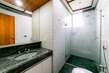 Apartamento para alugar com 150m², 4 quartos e 2 vagas Apartamento para alugar com 150m², 4 quartos e 2 vagasBanheiro Social