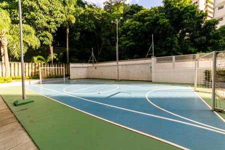 Apartamento para alugar com 150m², 4 quartos e 2 vagas Apartamento para alugar com 150m², 4 quartos e 2 vagasQuadra Esportiva