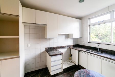 Apartamento para alugar com 150m², 4 quartos e 2 vagas Apartamento para alugar com 150m², 4 quartos e 2 vagasCozinha