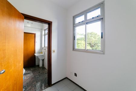 Apartamento para alugar com 150m², 4 quartos e 2 vagas Apartamento para alugar com 150m², 4 quartos e 2 vagasQuarto de Serviço
