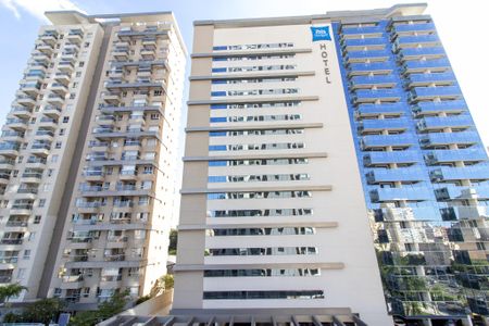 Apartamento para alugar com 46m², 1 quarto e 1 vagaFachada