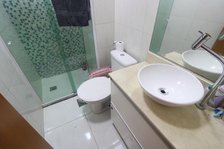 Apartamento à venda com 67m², 2 quartos e 1 vagaBanheiro social