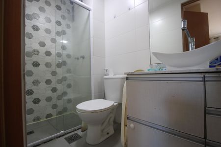 Apartamento à venda com 67m², 2 quartos e 1 vagaBanheiro da suíte