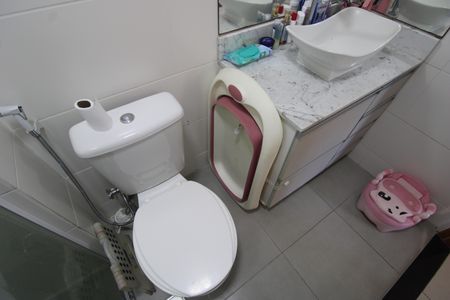 Apartamento à venda com 67m², 2 quartos e 1 vagaBanheiro da suíte
