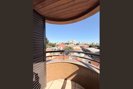 Apartamento à venda com 133m², 3 quartos e 2 vagasQuarto 2 - Varanda