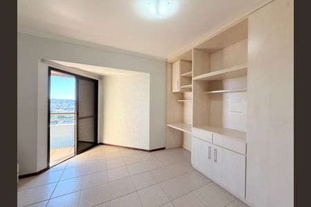 Apartamento à venda com 133m², 3 quartos e 2 vagasSuíte