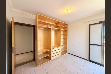Apartamento à venda com 133m², 3 quartos e 2 vagasQuarto 2
