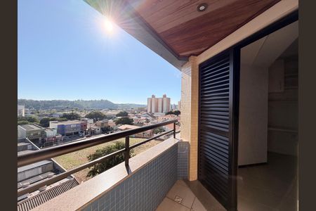 Apartamento à venda com 133m², 3 quartos e 2 vagasSuíte - Varanda