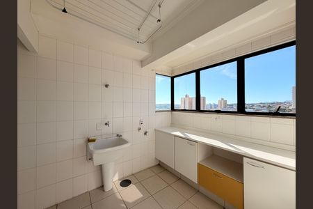 Apartamento à venda com 133m², 3 quartos e 2 vagasÁrea de Serviço