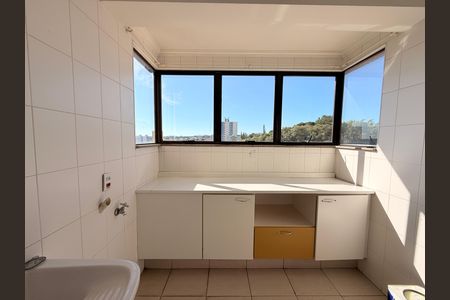 Apartamento à venda com 133m², 3 quartos e 2 vagasÁrea de Serviço