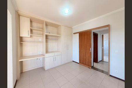Apartamento à venda com 133m², 3 quartos e 2 vagasSuíte