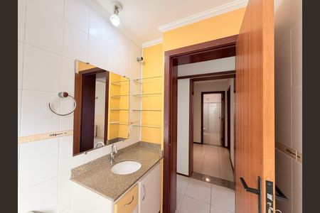 Apartamento à venda com 133m², 3 quartos e 2 vagasSuíte - Varanda