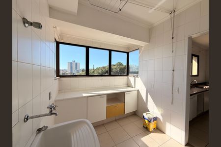 Apartamento à venda com 133m², 3 quartos e 2 vagasÁrea de Serviço