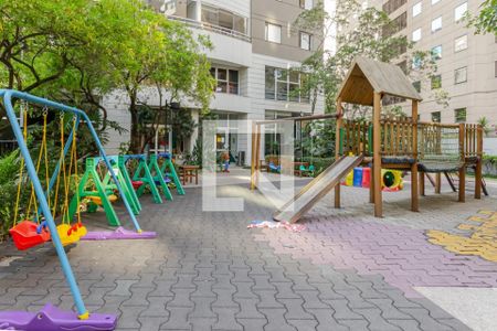 Apartamento à venda com 112m², 3 quartos e 3 vagas Apartamento à venda com 112m², 3 quartos e 3 vagasÁrea comum - Playground