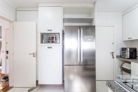 Apartamento à venda com 112m², 3 quartos e 3 vagas Apartamento à venda com 112m², 3 quartos e 3 vagasCozinha