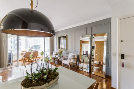 Apartamento à venda com 112m², 3 quartos e 3 vagas Apartamento à venda com 112m², 3 quartos e 3 vagasSala