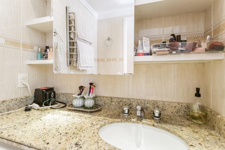 Apartamento à venda com 112m², 3 quartos e 3 vagas Apartamento à venda com 112m², 3 quartos e 3 vagasBanheiro da Suíte