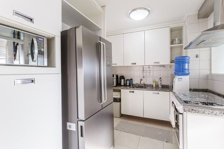 Apartamento à venda com 112m², 3 quartos e 3 vagas Apartamento à venda com 112m², 3 quartos e 3 vagasCozinha