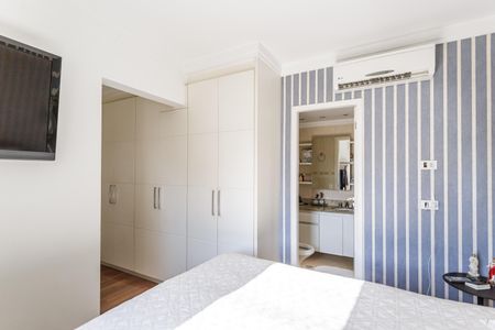 Apartamento à venda com 112m², 3 quartos e 3 vagas Apartamento à venda com 112m², 3 quartos e 3 vagasQuarto Suíte