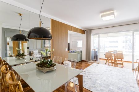 Apartamento à venda com 112m², 3 quartos e 3 vagas Apartamento à venda com 112m², 3 quartos e 3 vagasSala